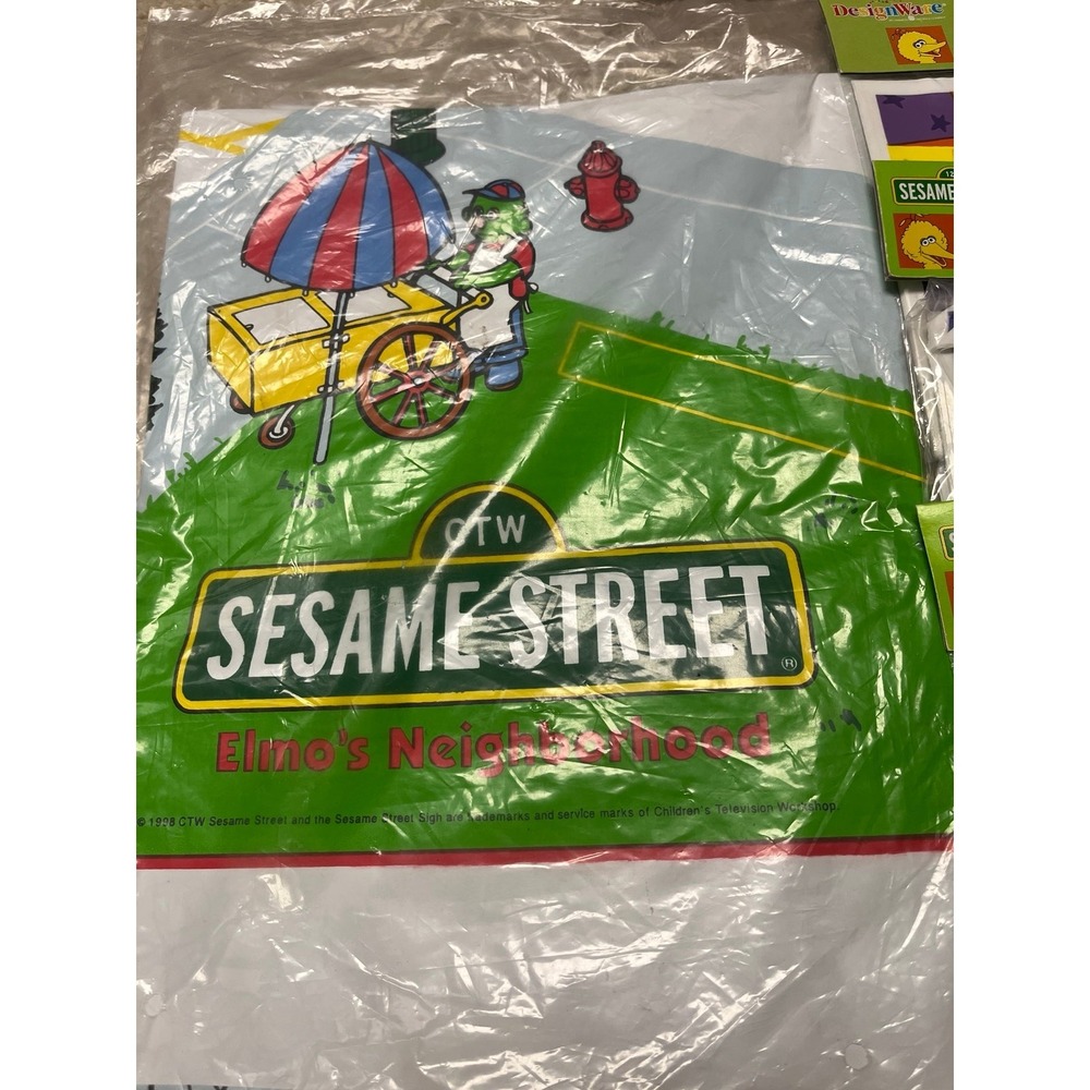 Vintage Sesame Street Elmo birthday party supplies - Picture 3 of 5